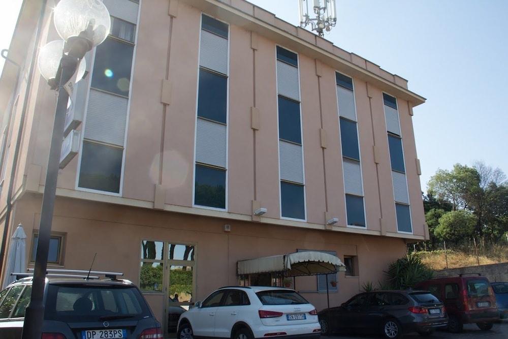 Hotel Industrial Roma Exterior foto